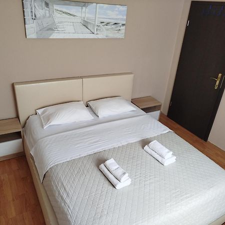 Apartment Filipovic بودغوريتْسا المظهر الخارجي الصورة