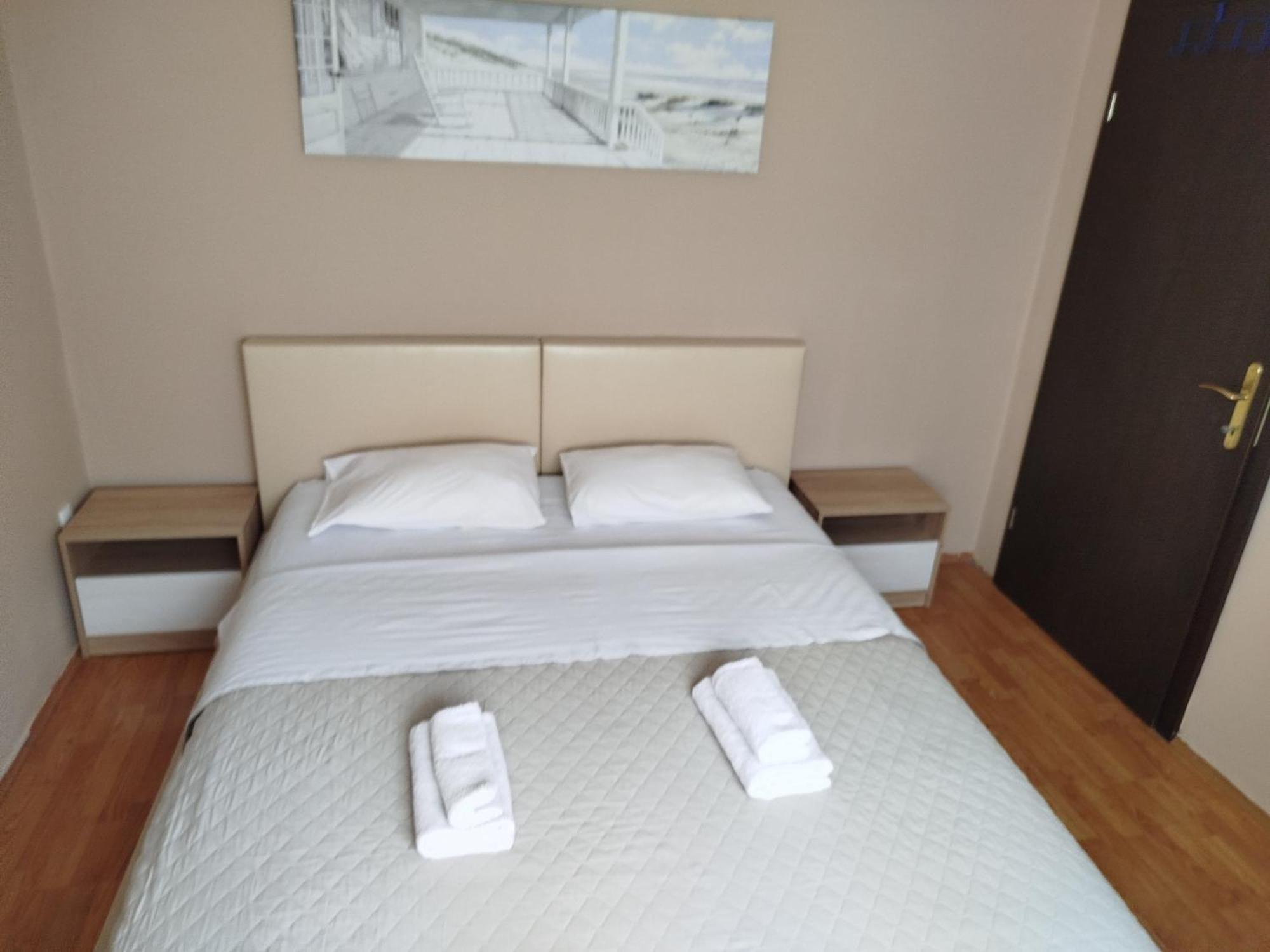 Apartment Filipovic بودغوريتْسا المظهر الخارجي الصورة
